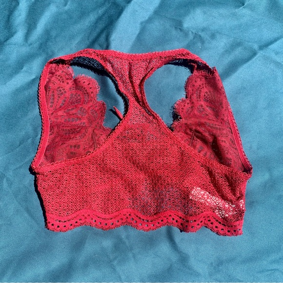 Lace lingerie sexy red bra from Victoria Secret - Picture 4 of 4